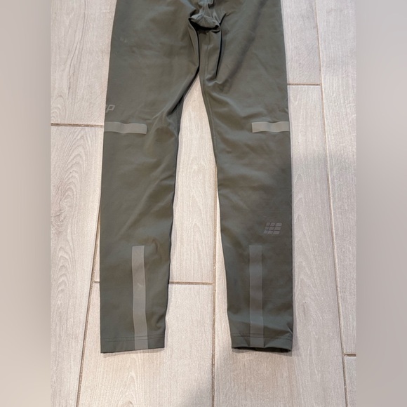 CEP - The Run Tights from CEP. Small. Olive - Picture 15 of 15